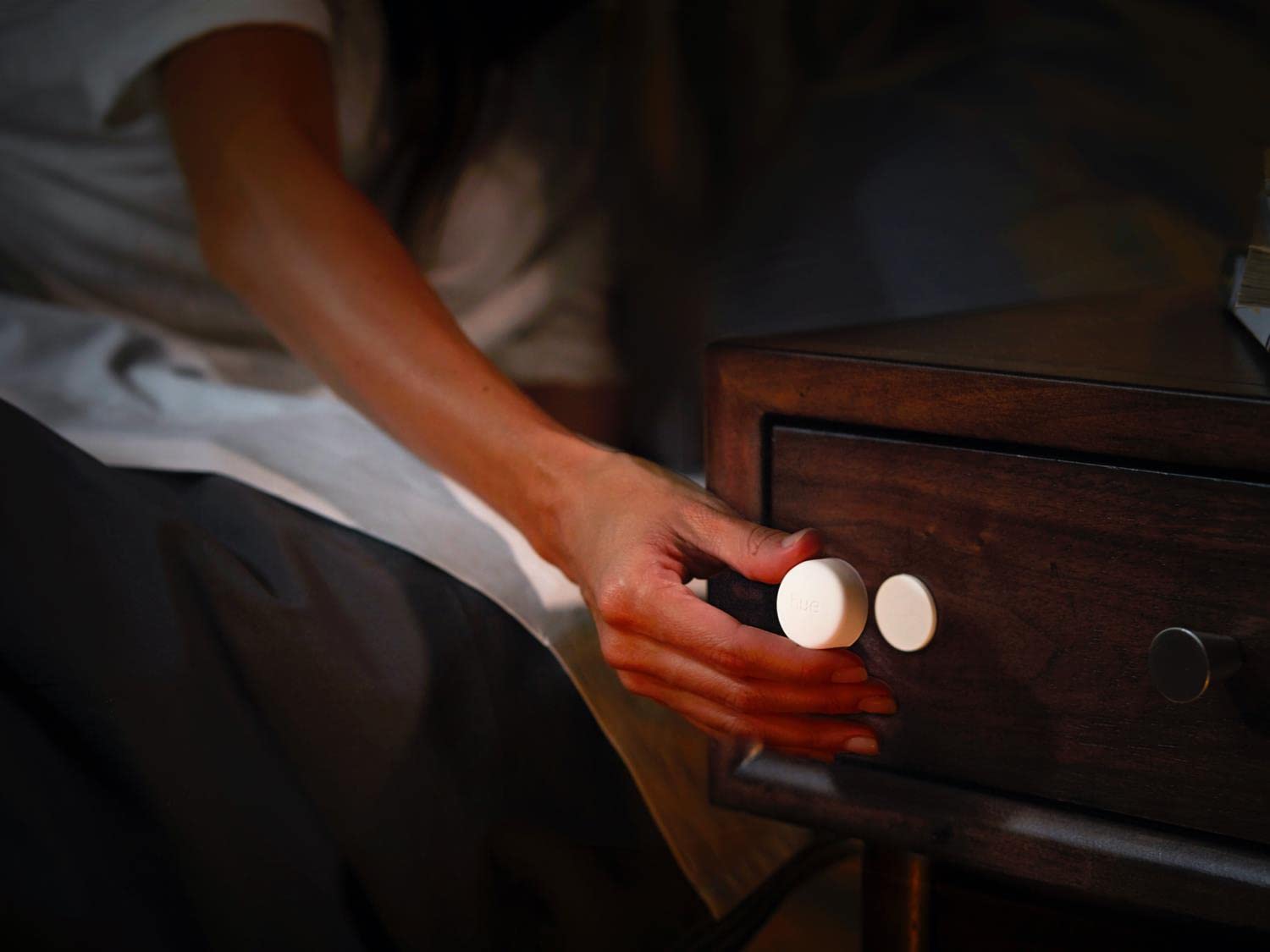 philips-hue-white-kit-de-d-marrage-3-ampoules-led-connect-es-e27-1100-lm-pont-hu image 4