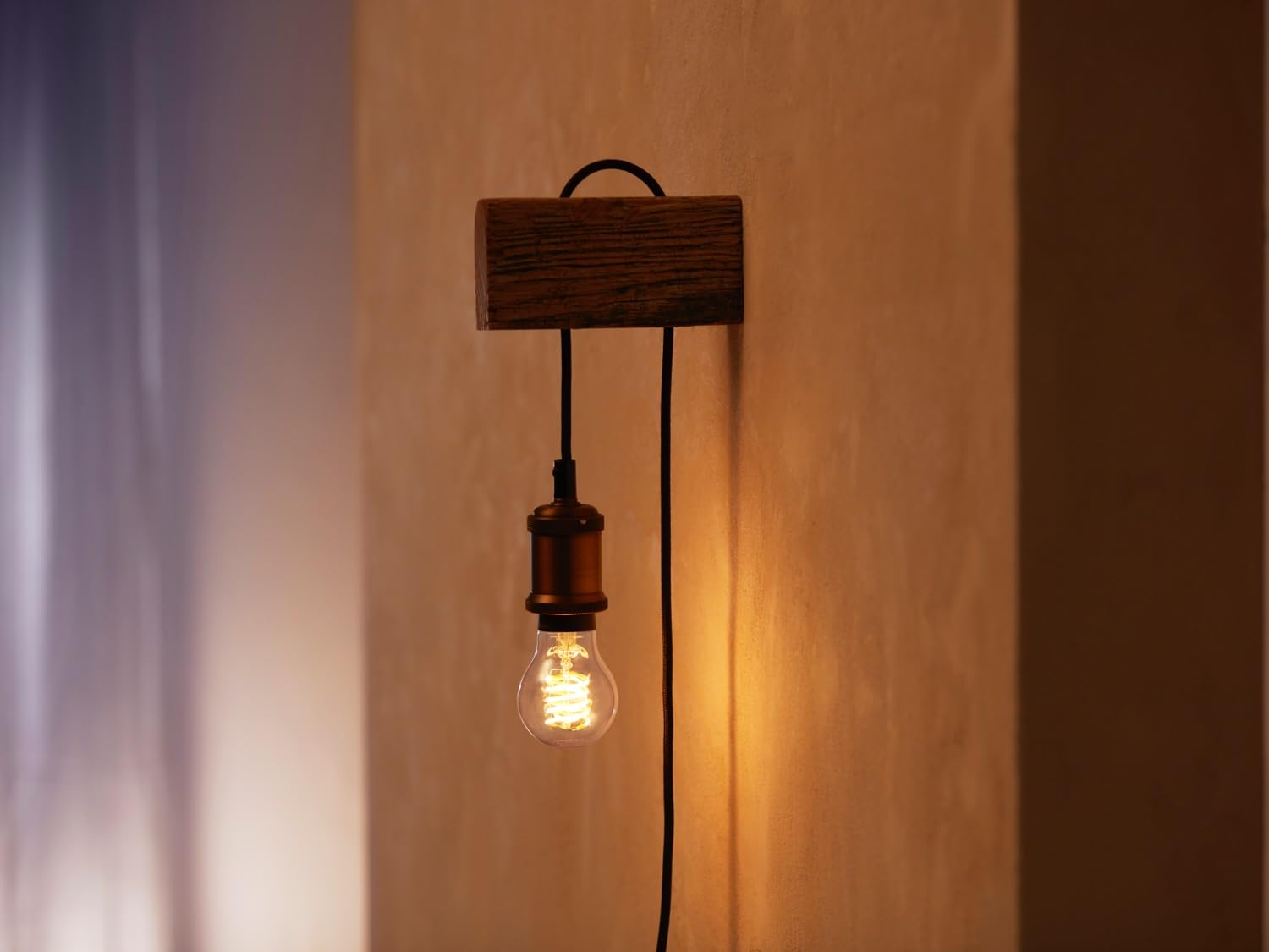 philips-hue-white-filament-ampoule-vintage-led-connect-e-e27-standard-blanc-doux image 4