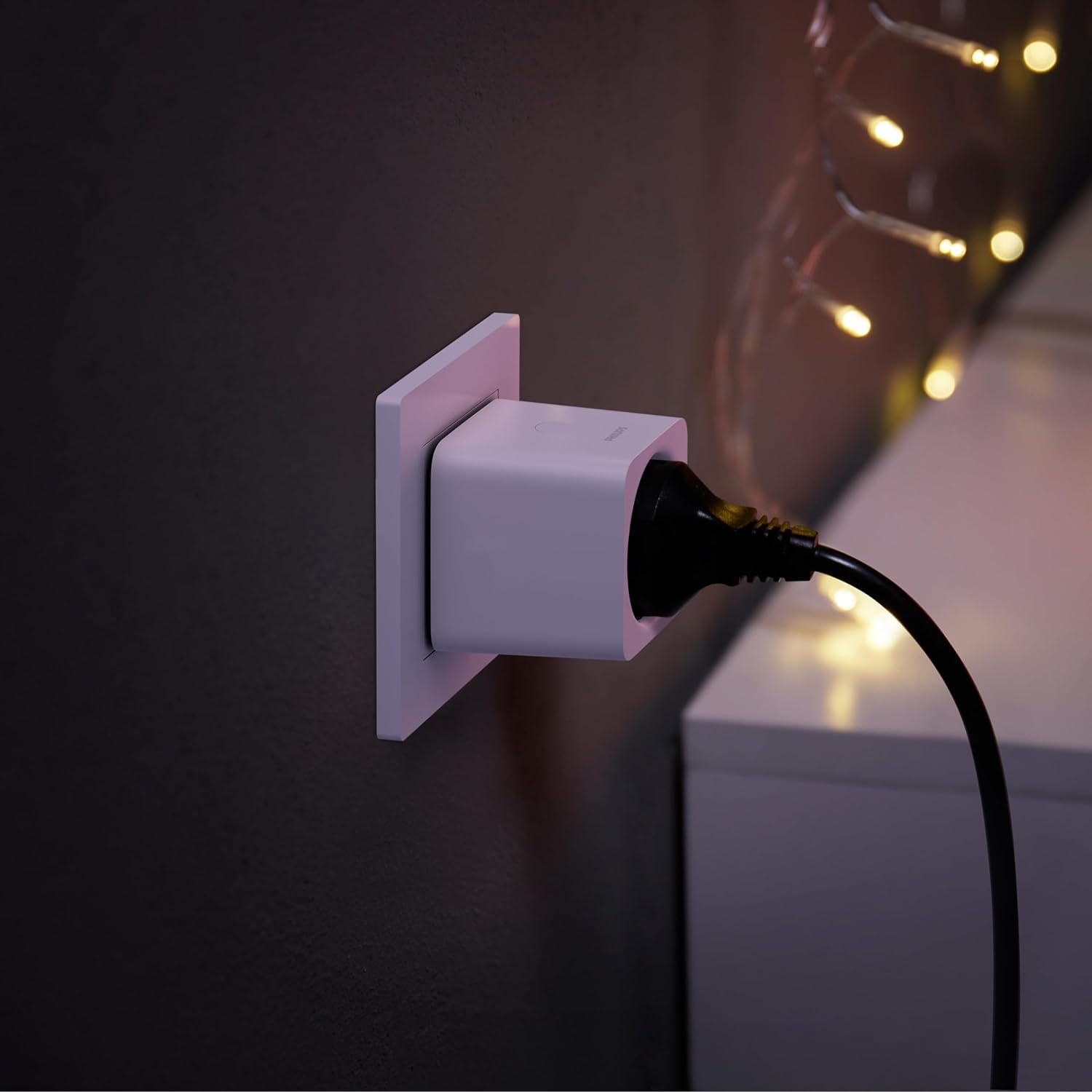 philips-hue-smart-plug-prise-connect-e-pour-lampes-bluetooth-et-zigbee-commande- image 4