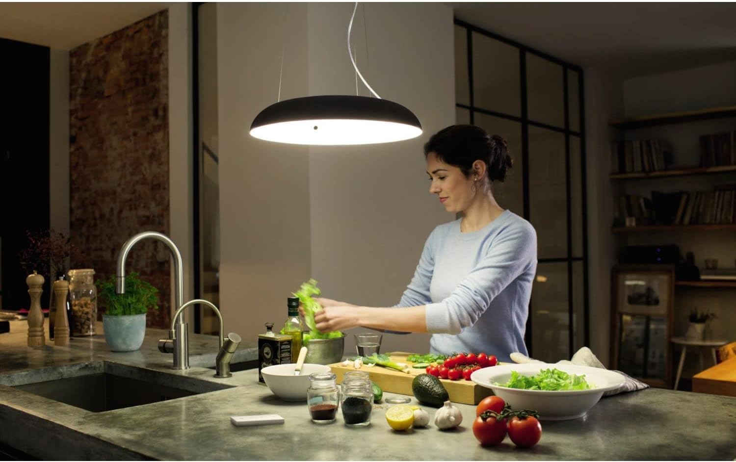 philips-hue-white-ambiance-amaze-suspension-led-39-w-noire-avec-t-l-commande-bla image 2