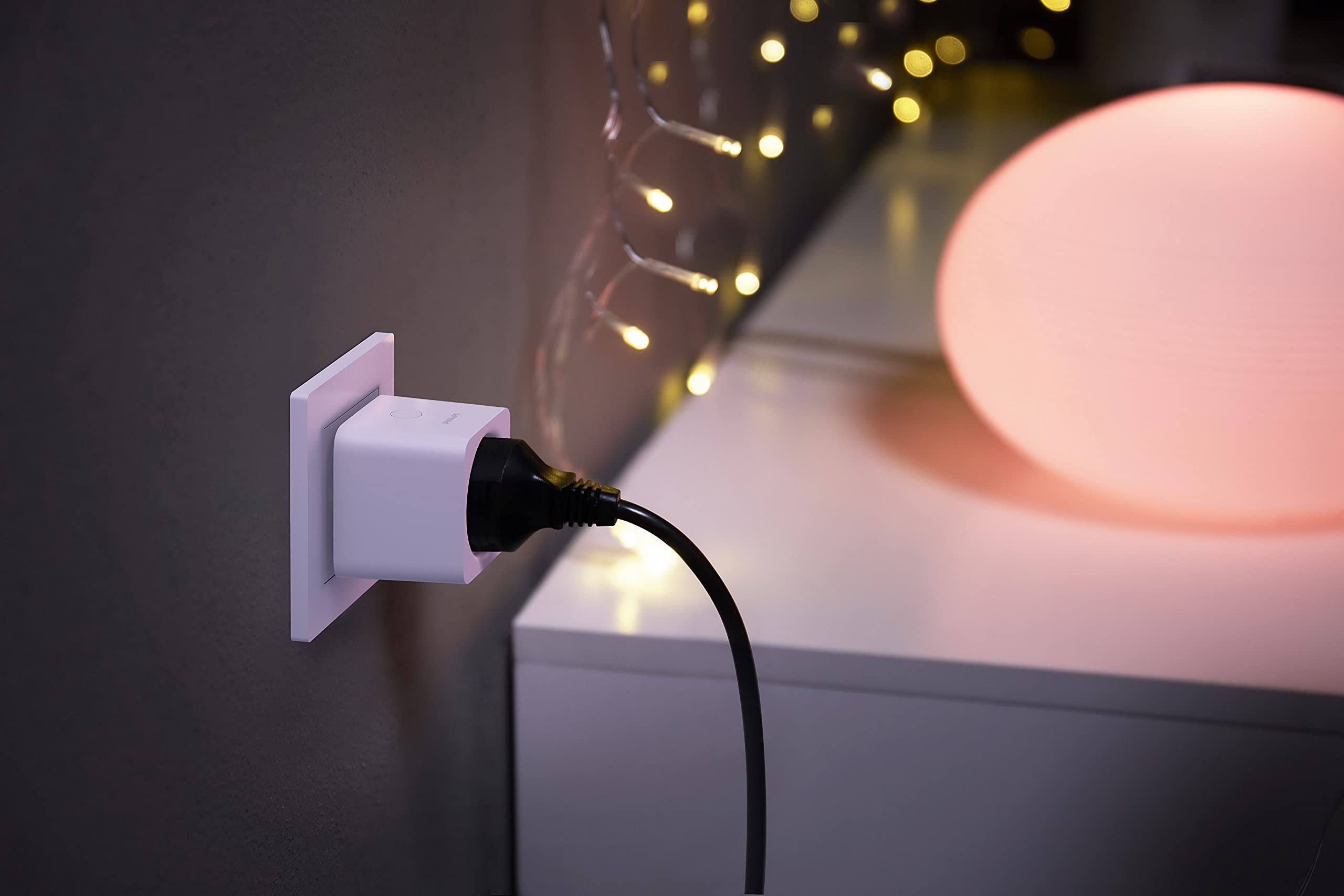 philips-hue-smart-plug-prise-connect-e-zigbee-et-bluetooth-compatible-alexa-goog image 4