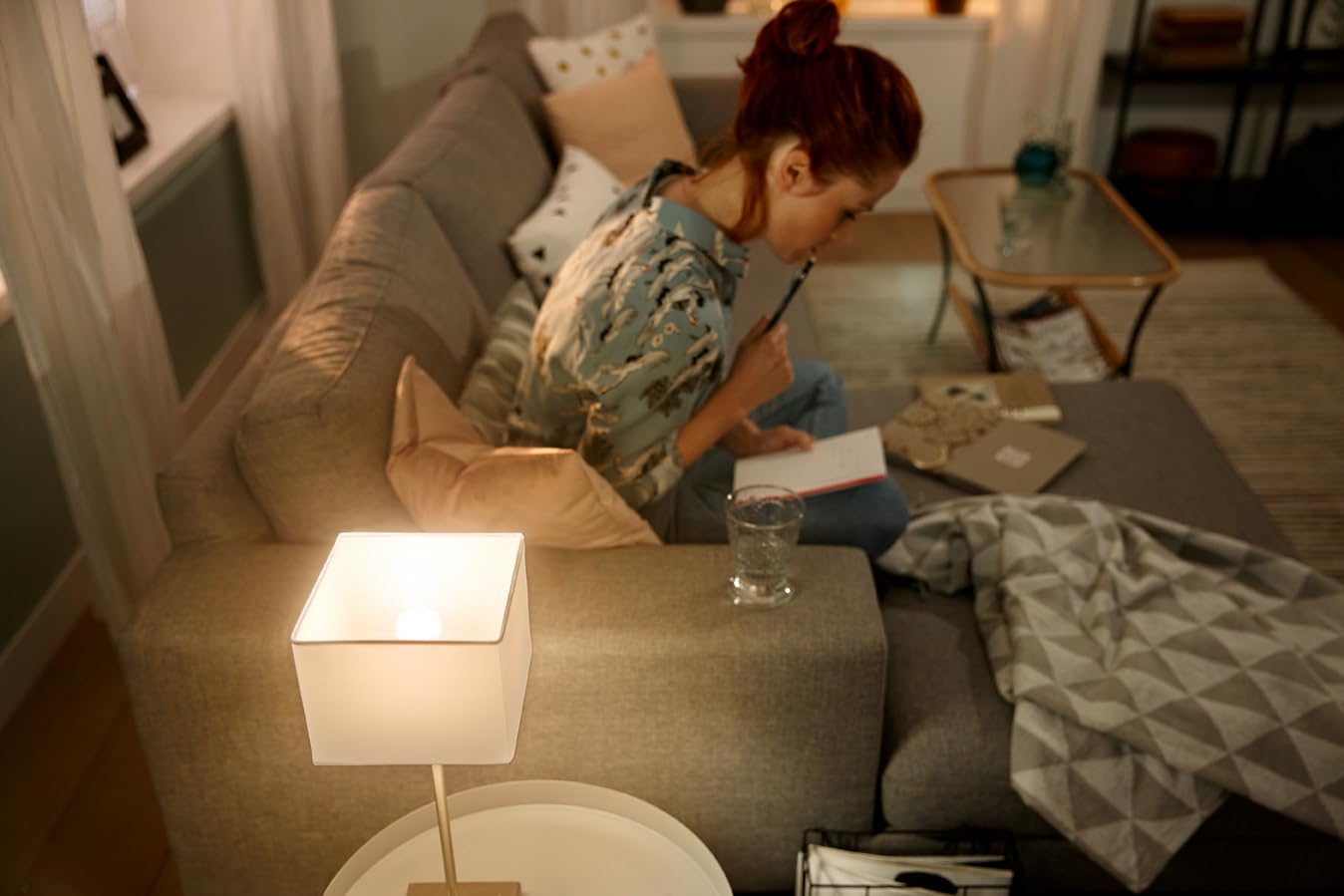 philips-hue-white-ampoule-led-connect-e-e14-bluetooth-intensit-variable-compatib image 4