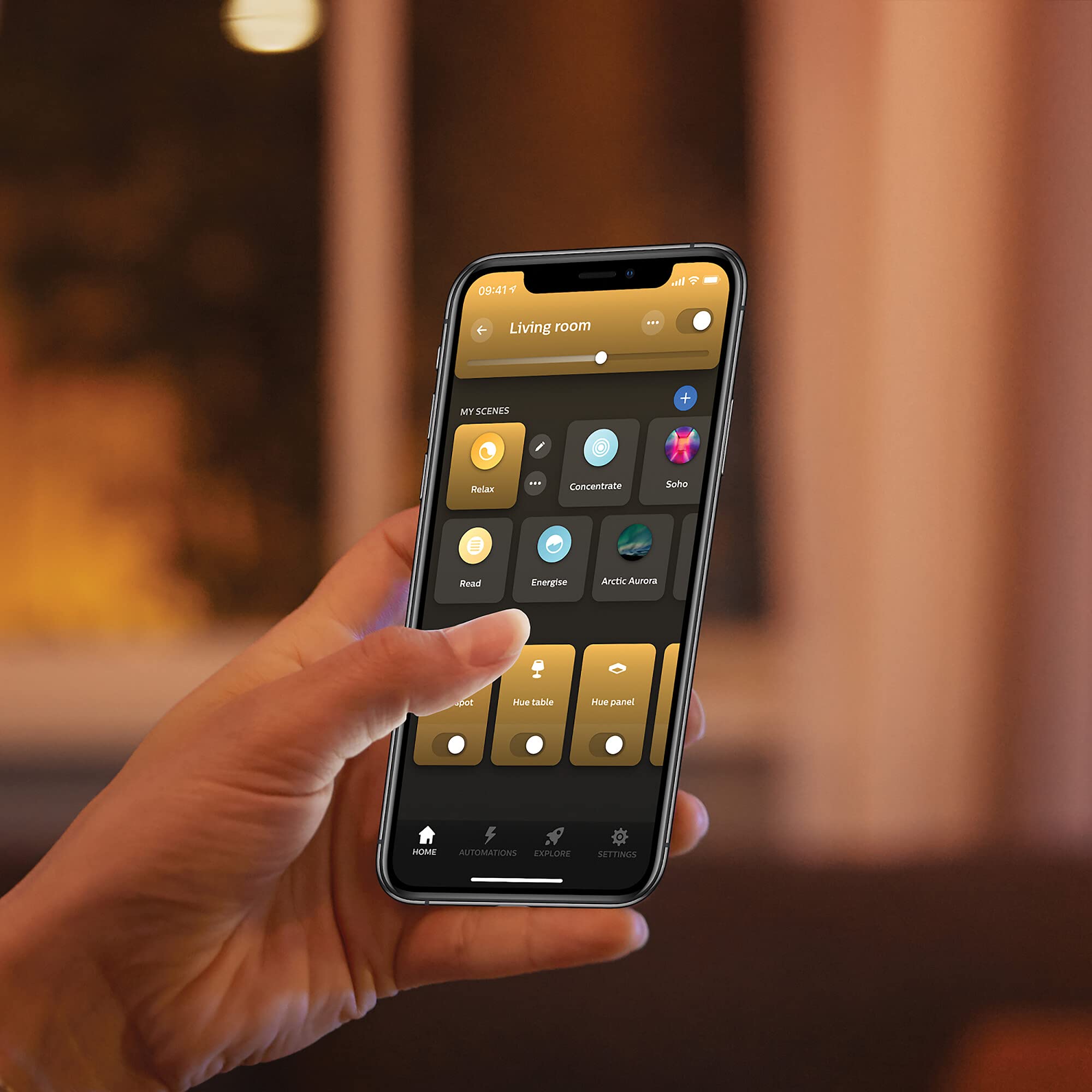 philips-hue-white-ambiance-fair-plafonnier-led-connect-39w-noir-avec-t-l-command image 8