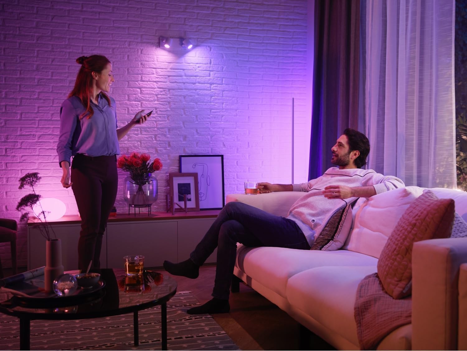philips-hue-white-color-ambiance-ampoule-led-gu10-connect-e-bluetooth-compatible image 4