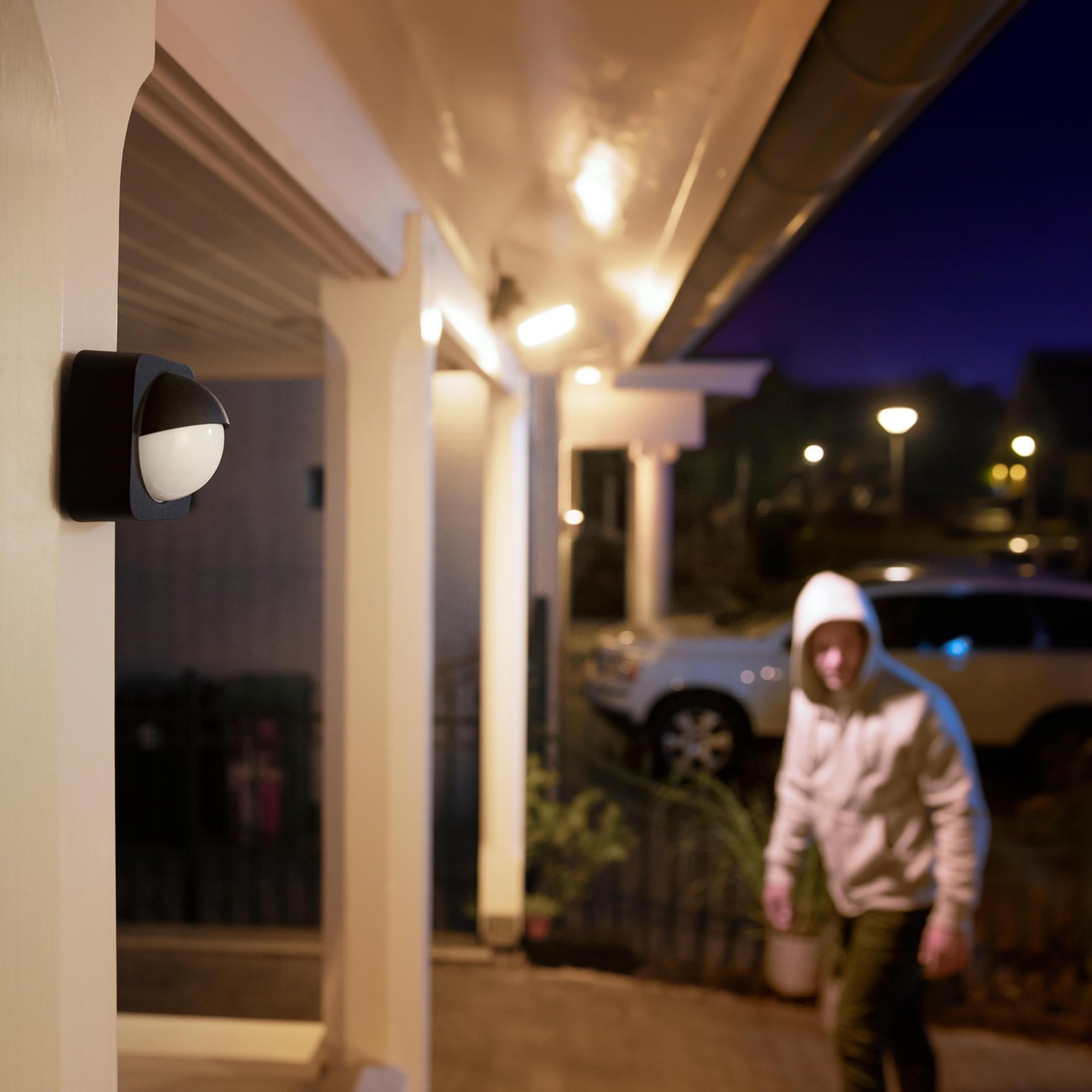 philips-hue-discover-lot-de-2-projecteurs-ext-rieurs-noirs-white-color-ambiance- image 3