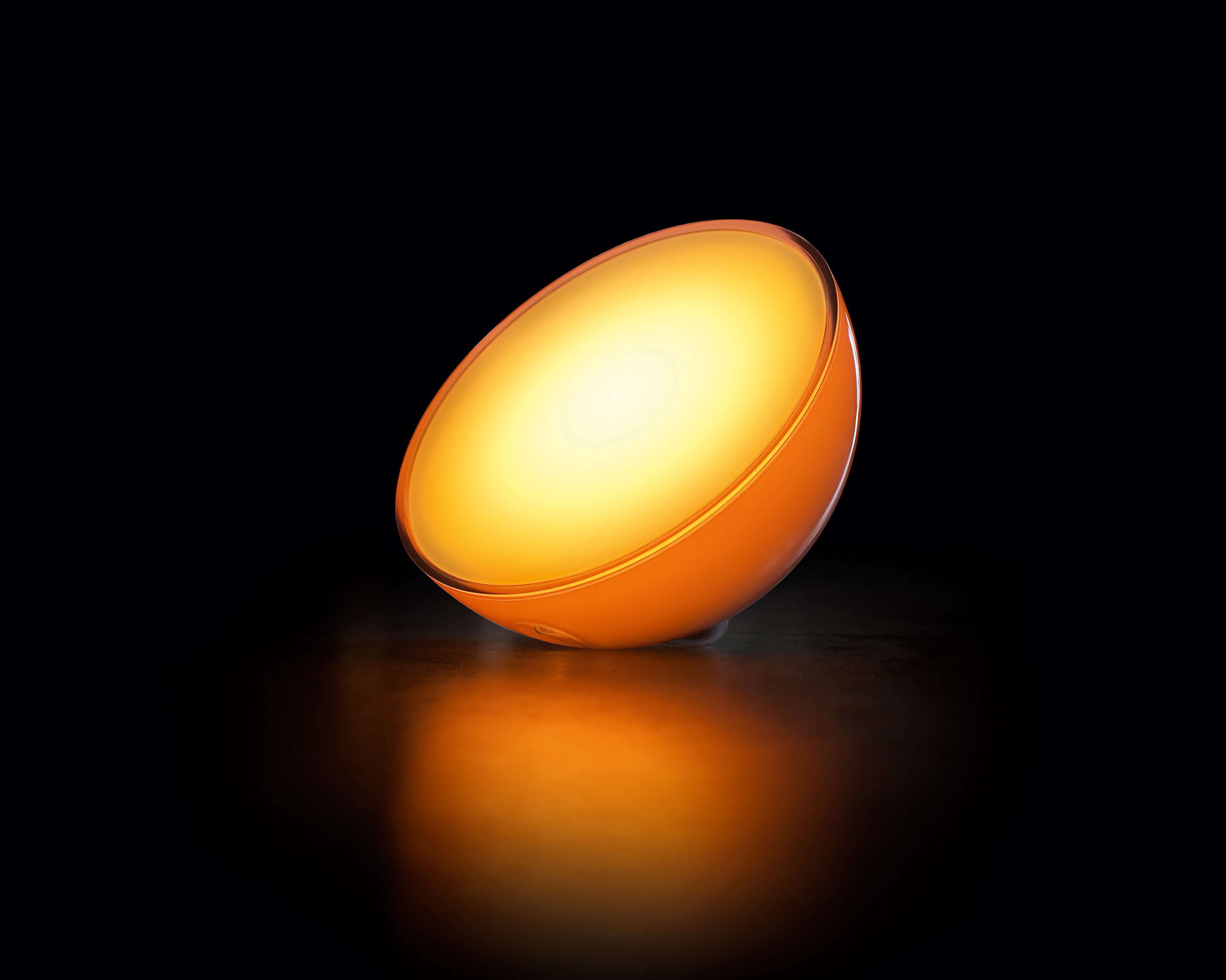 philips-hue-go-lampe-d-ambiance-portable-connect-e-blanche-16-millions-de-couleu image 3