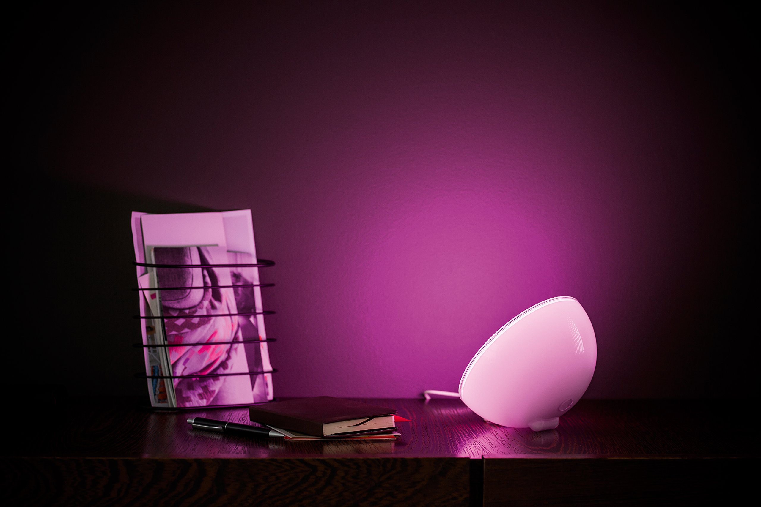 philips-hue-go-lampe-d-ambiance-portable-connect-e-blanche-16-millions-de-couleu image 7