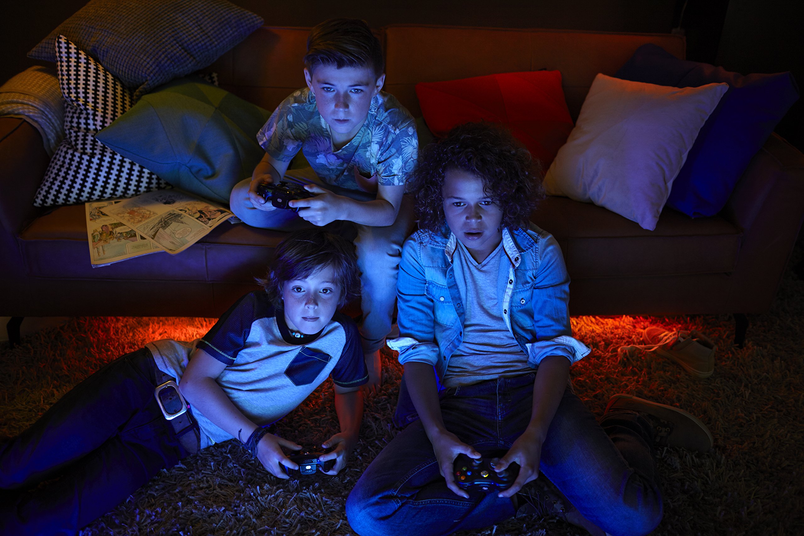 philips-hue-white-and-color-ambiance-kit-de-d-marrage-intelligent-avec-3-ampoule image 8